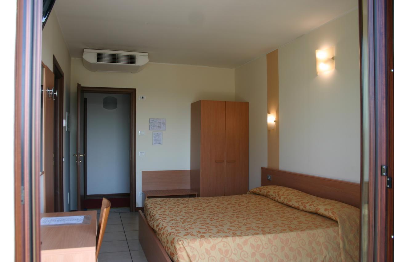 Hotel Moro Freoni San Pietro in Cariano Exterior photo